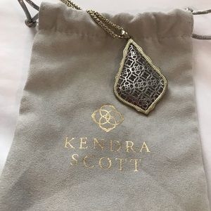 Kendra Scott Aiden  long pendant necklace